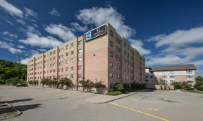 Отель Residence & Conference Centre - Kitchener-Waterloo  Китченер